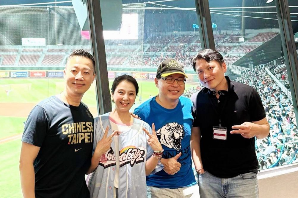 絡客思與影響力動能策略結盟